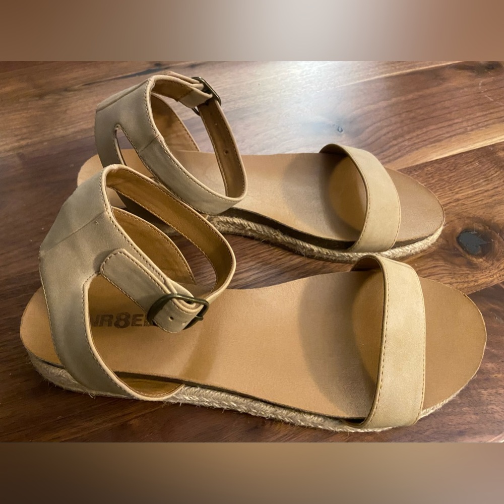 Womens Ankle Strap Wedge Sandels Unr8ed Tan Size 11